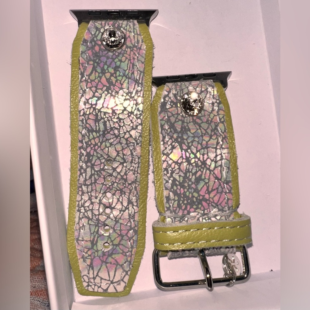 Silver Vetro shimmer leather Apple Watch band